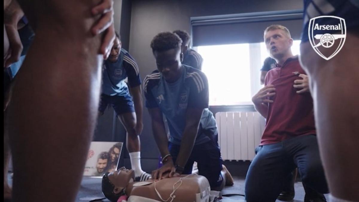 Arsenal's Saka learning CPR
