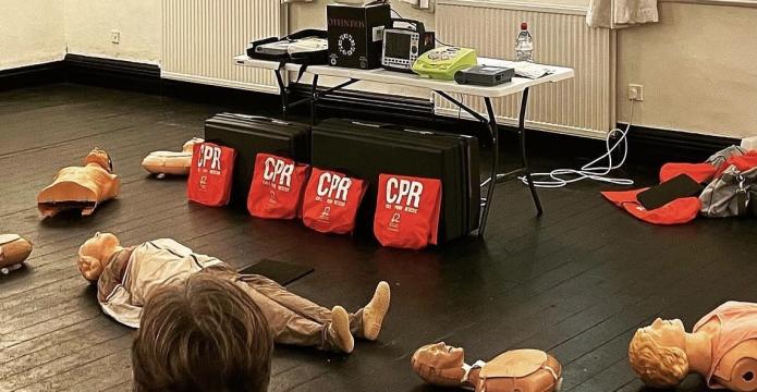 Tom Dodds teaching CPR